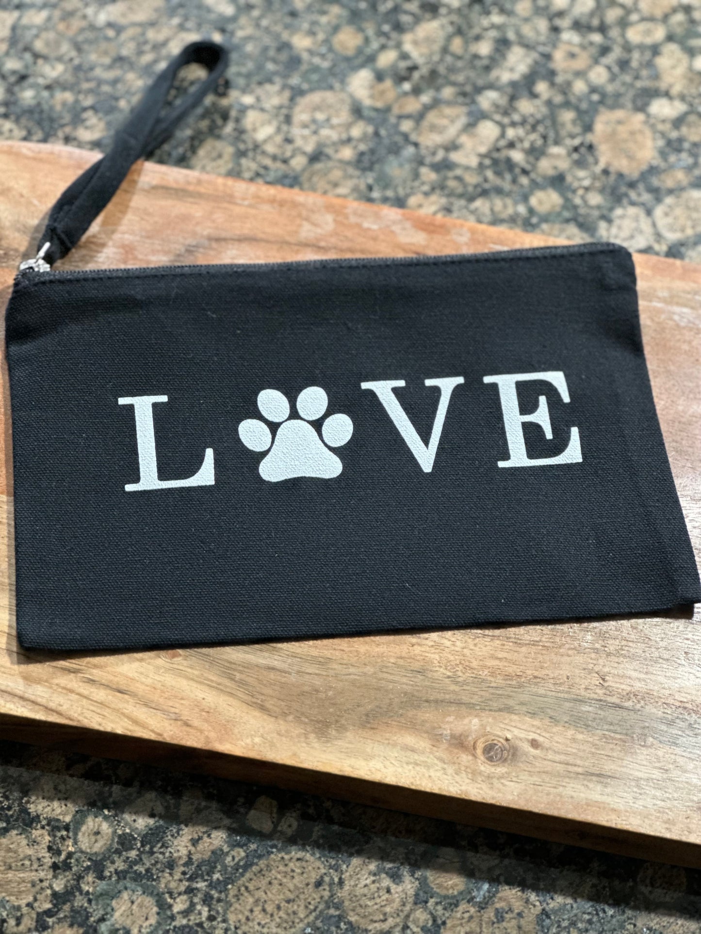 Love Wristlet Black