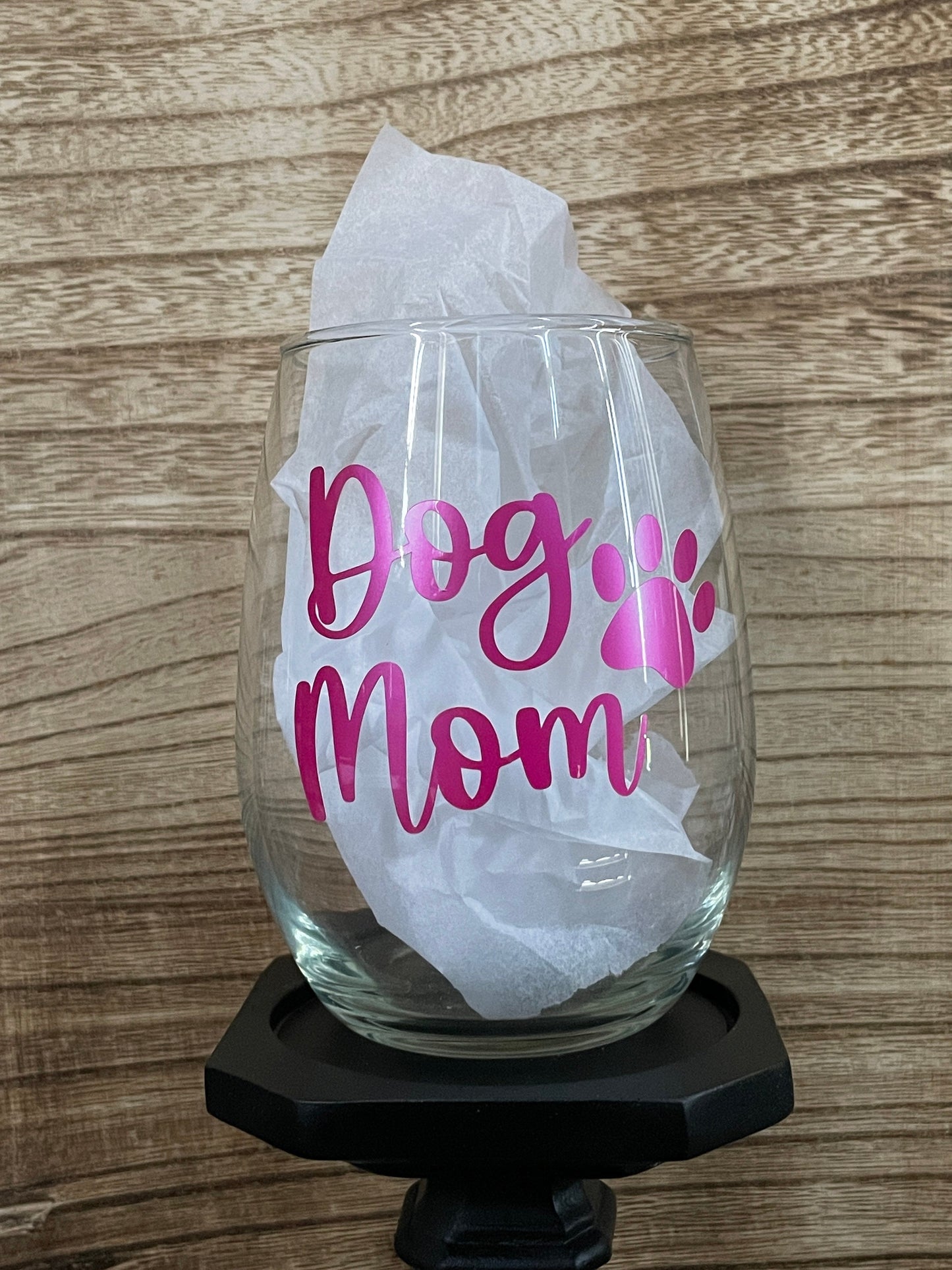 DOG MOM Wine Glass