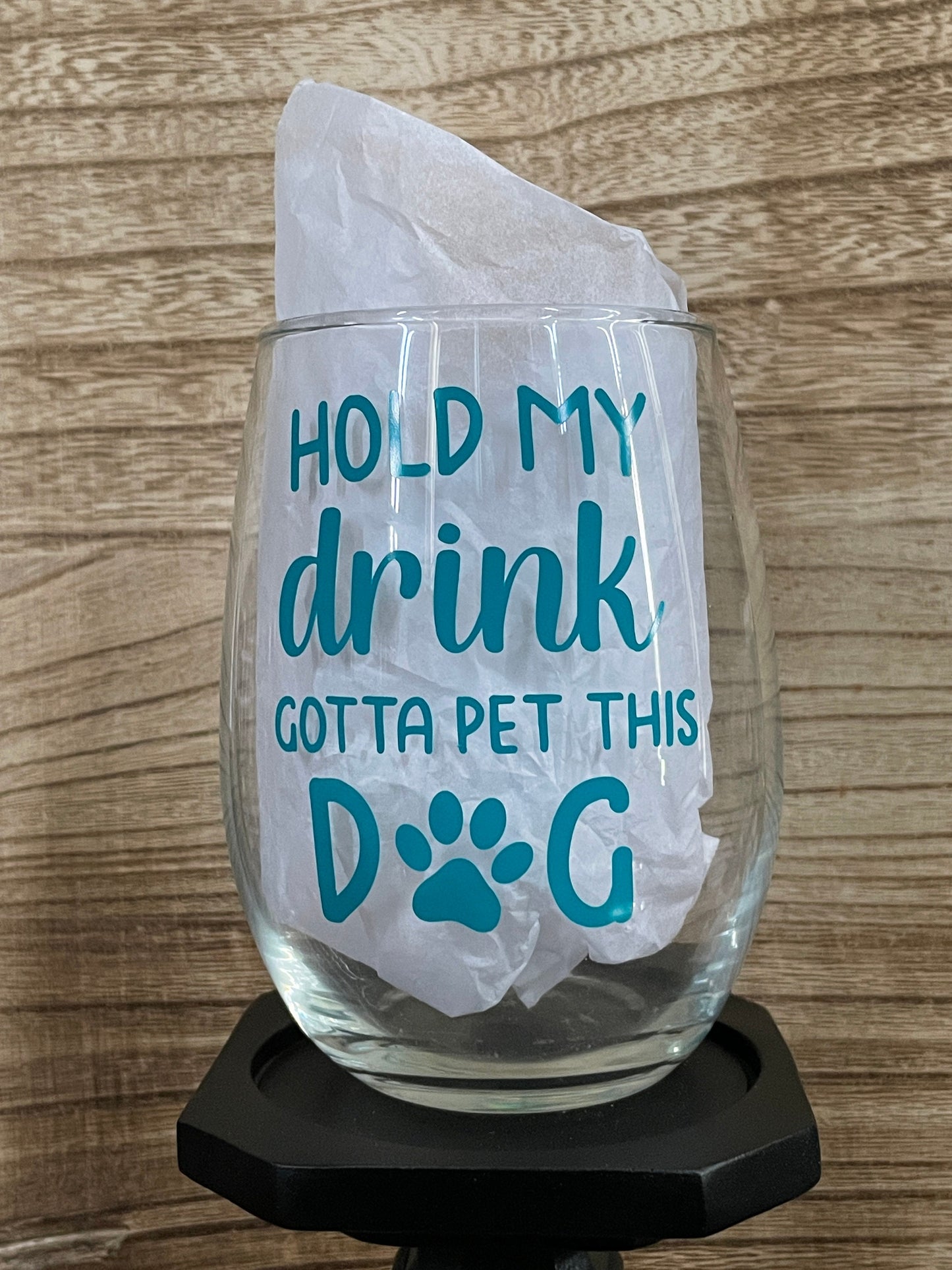 Hold my drink I gotta pet this DOG